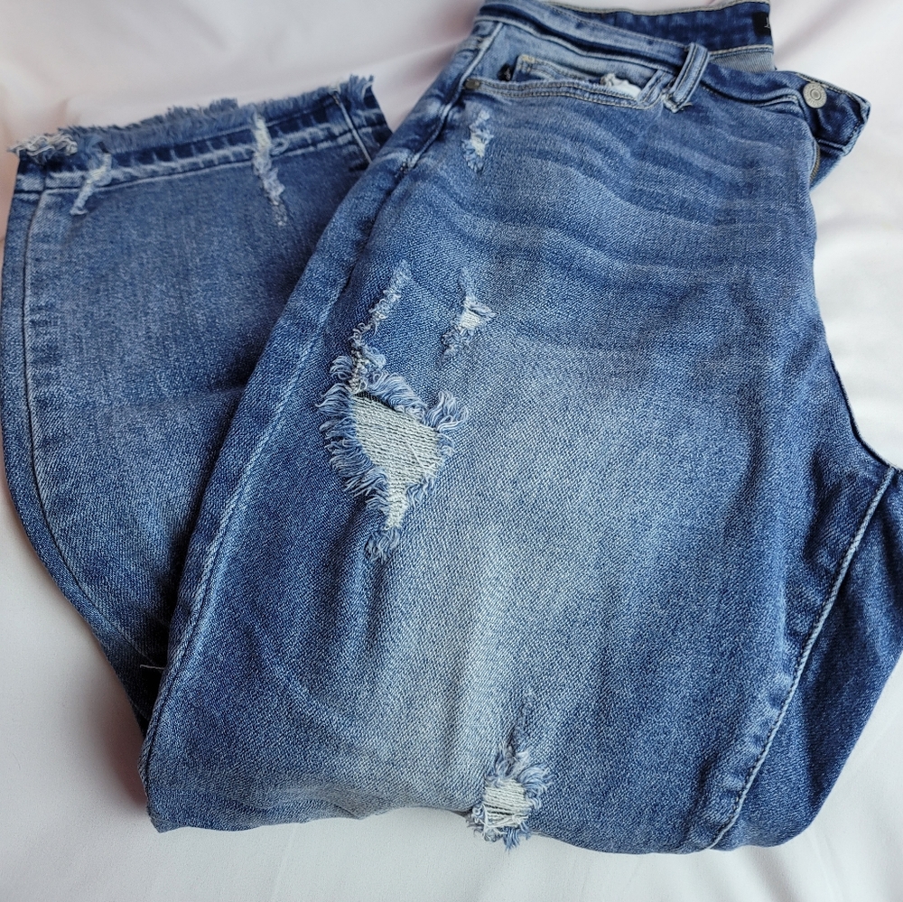 Judy Blue Jeans - Picture 4 of 4